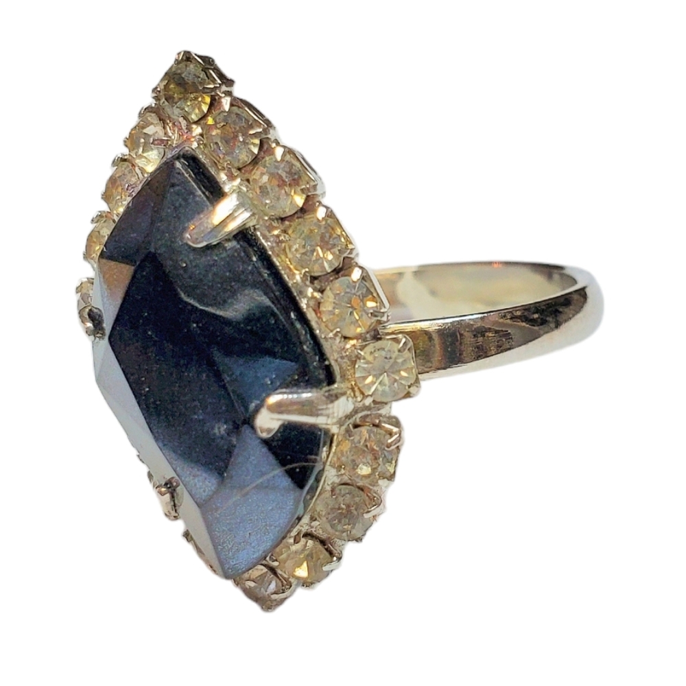 Vintage adjustable ring